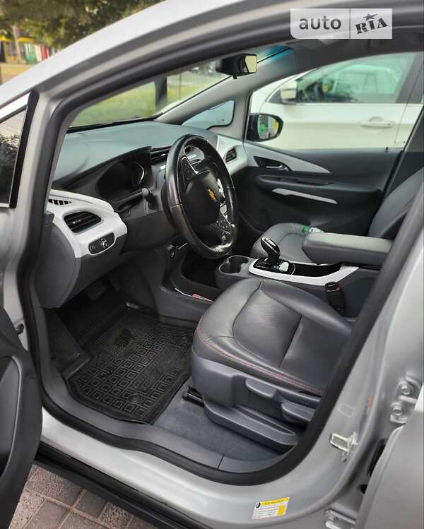 Хэтчбек Chevrolet Bolt EV 2017 в Запорожье