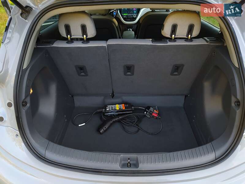 Хэтчбек Chevrolet Bolt EV 2019 в Тернополе