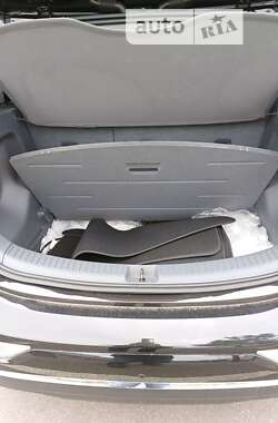Хэтчбек Chevrolet Bolt EV 2017 в 