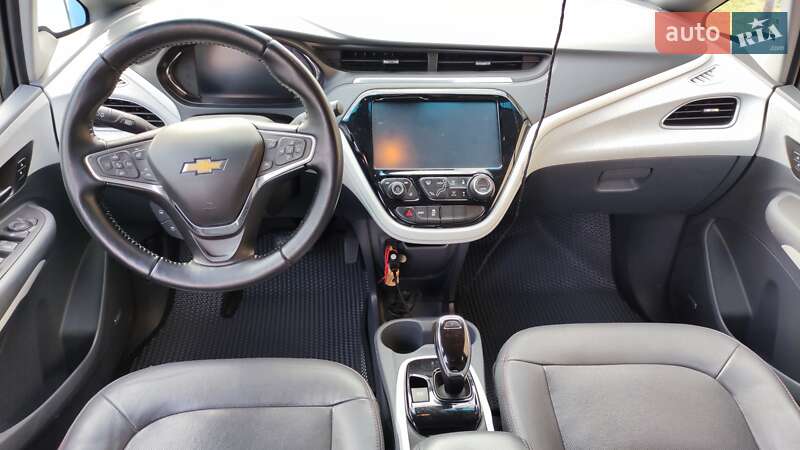 Хэтчбек Chevrolet Bolt EV 2016 в Южноукраинске
