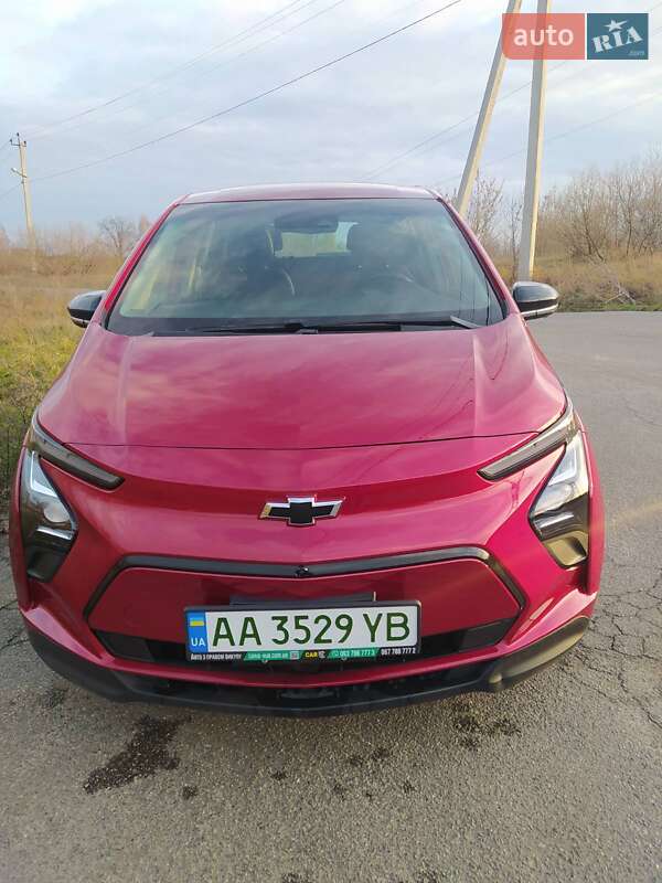 Хэтчбек Chevrolet Bolt EV 2022 в Киеве