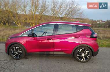 Хэтчбек Chevrolet Bolt EV 2022 в 