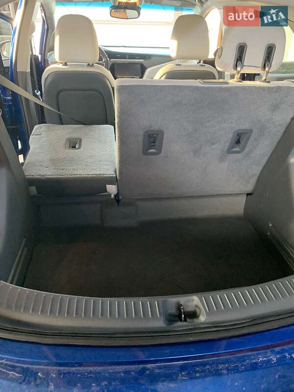 Хетчбек Chevrolet Bolt EV 2021 в Києві фото 22 Хетчбек Chevrolet Bolt EV 2021 в Києві