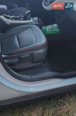 Хэтчбек Chevrolet Bolt EV 2017 в 