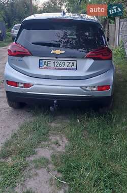 Хэтчбек Chevrolet Bolt EV 2017 в 