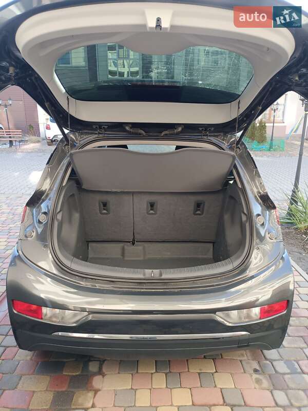 Хэтчбек Chevrolet Bolt EV 2018 в Хмельницком фото 17 Хэтчбек Chevrolet Bolt EV 2018 в Хмельницком