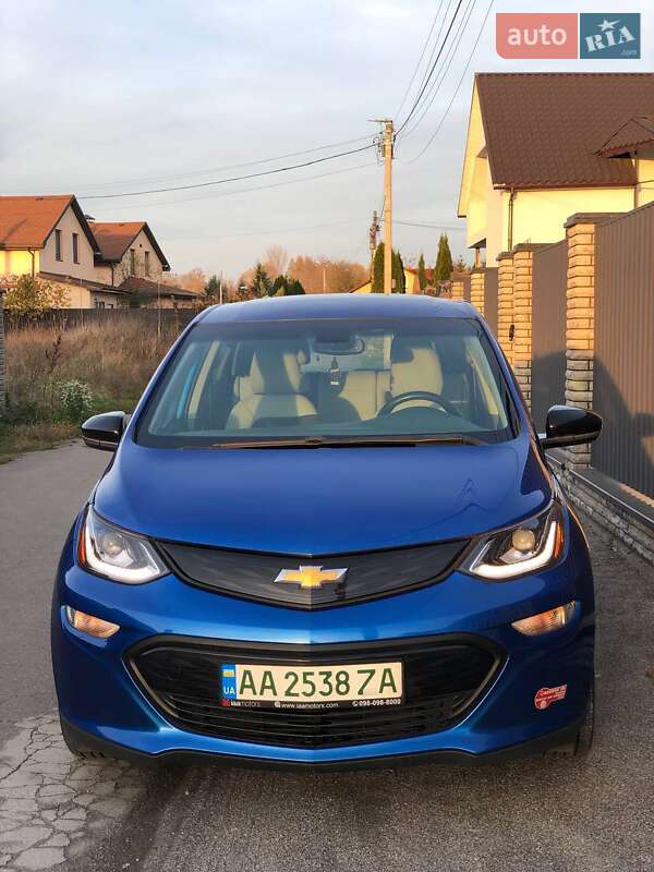 Хетчбек Chevrolet Bolt EV 2017 в Києві фото 7 Хетчбек Chevrolet Bolt EV 2017 в Києві