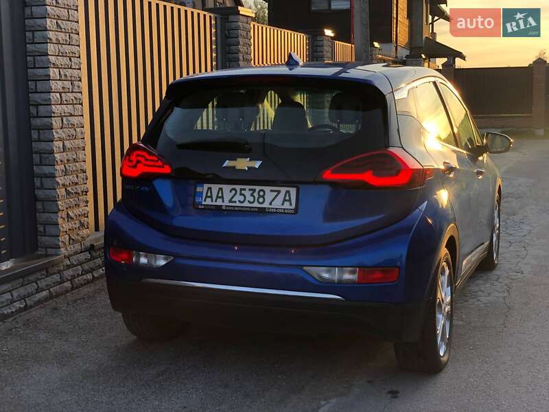 Хетчбек Chevrolet Bolt EV 2017 в Києві фото 5 Хетчбек Chevrolet Bolt EV 2017 в Києві