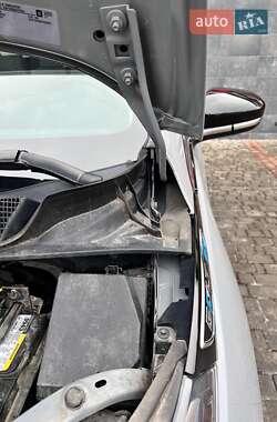 Хэтчбек Chevrolet Bolt EV 2018 в 