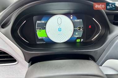 Хэтчбек Chevrolet Bolt EV 2018 в 