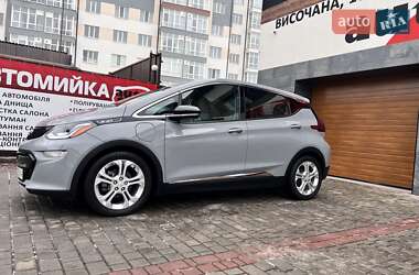 Хэтчбек Chevrolet Bolt EV 2018 в 