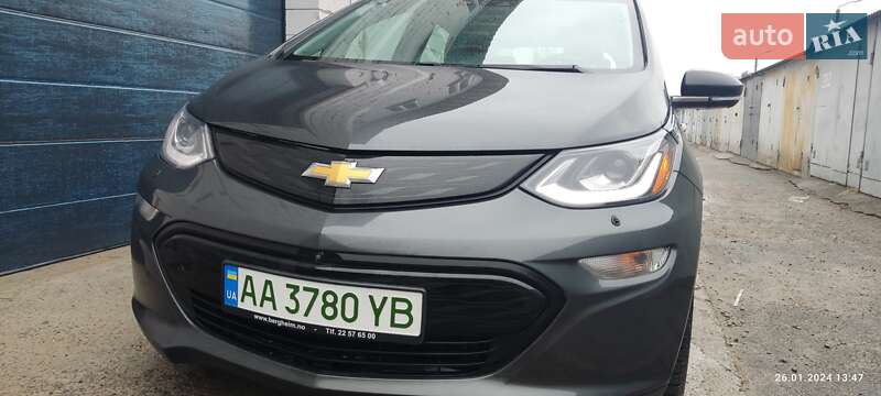 Хэтчбек Chevrolet Bolt EV 2019 в Киеве