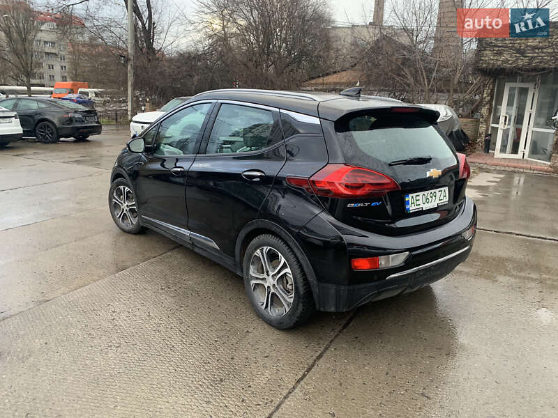 Хэтчбек Chevrolet Bolt EV 2018 в Днепре