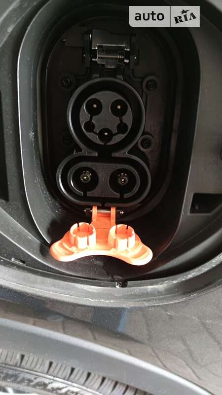 Хэтчбек Chevrolet Bolt EV 2020 в Днепре