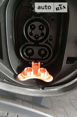 Хэтчбек Chevrolet Bolt EV 2020 в 