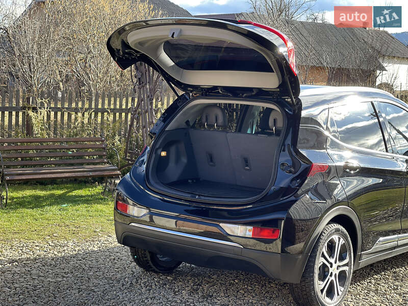 Хэтчбек Chevrolet Bolt EV 2017 в Рожнятове фото 38 Хэтчбек Chevrolet Bolt EV 2017 в Рожнятове