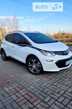 Хэтчбек Chevrolet Bolt EV 2017 в 