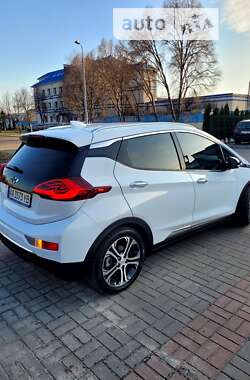 Хэтчбек Chevrolet Bolt EV 2017 в 