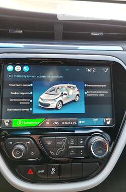Хэтчбек Chevrolet Bolt EV 2017 в 