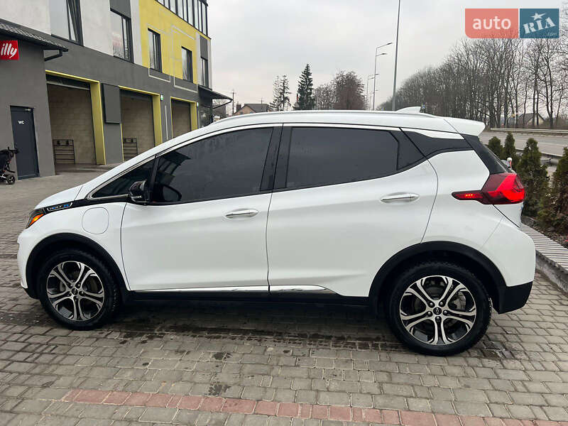 Хэтчбек Chevrolet Bolt EV 2016 в Виннице фото 7 Хэтчбек Chevrolet Bolt EV 2016 в Виннице