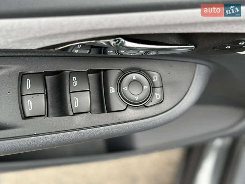 Хэтчбек Chevrolet Bolt EV 2017 в Черкассах