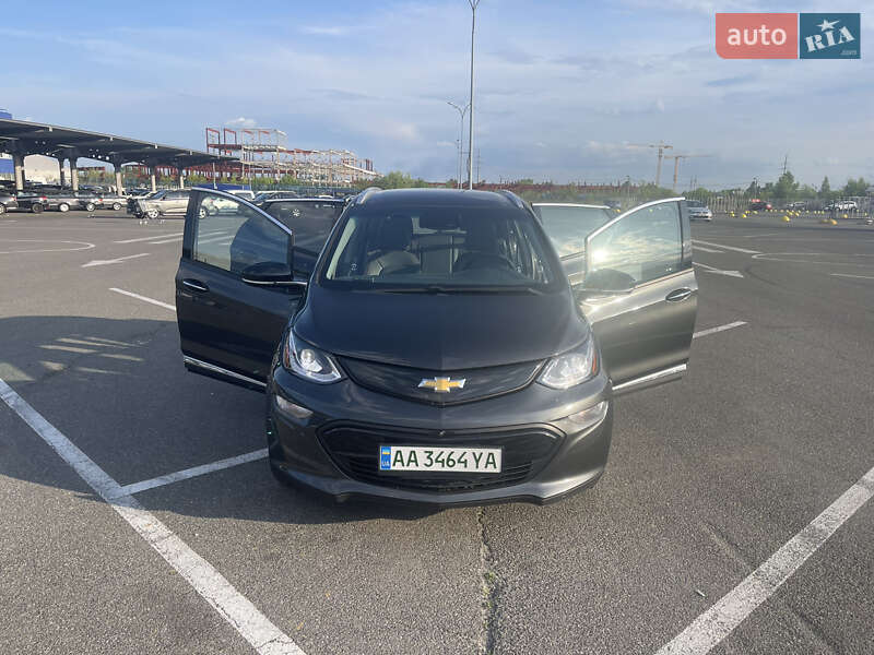 Хэтчбек Chevrolet Bolt EV 2018 в Киеве фото 11 Хэтчбек Chevrolet Bolt EV 2018 в Киеве