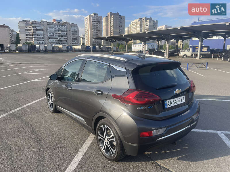 Хэтчбек Chevrolet Bolt EV 2018 в Киеве фото 10 Хэтчбек Chevrolet Bolt EV 2018 в Киеве