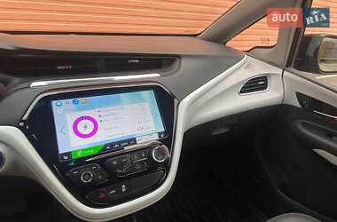 Хетчбек Chevrolet Bolt EV 2021 в 