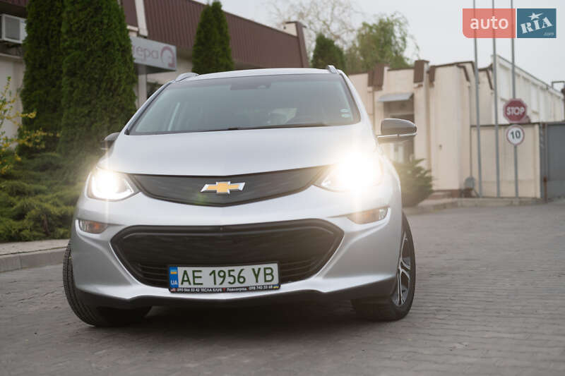 Хэтчбек Chevrolet Bolt EV 2017 в Днепре