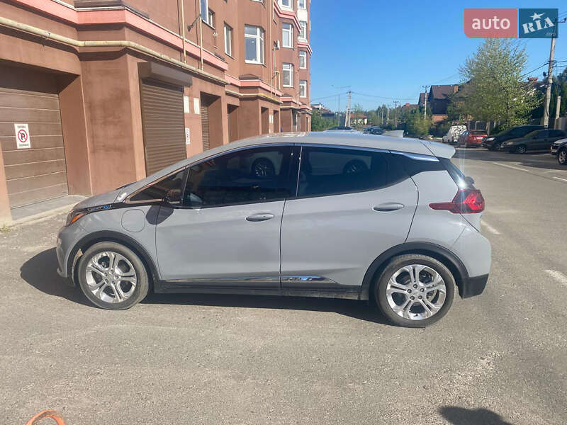 Хетчбек Chevrolet Bolt EV 2021 в Києві фото 4 Хетчбек Chevrolet Bolt EV 2021 в Києві