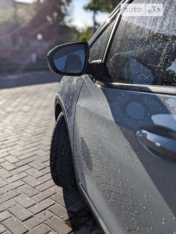 Хэтчбек Chevrolet Bolt EV 2019 в Ровно