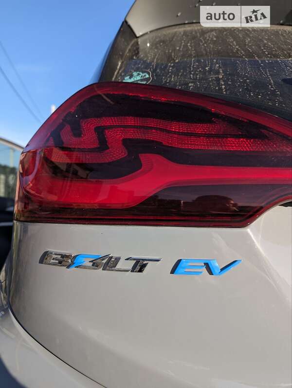 Хэтчбек Chevrolet Bolt EV 2019 в Ровно