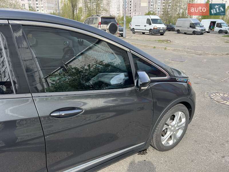 Хетчбек Chevrolet Bolt EV 2017 в Києві