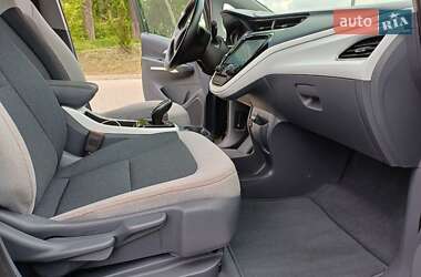 Хэтчбек Chevrolet Bolt EV 2017 в 