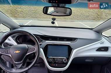 Хэтчбек Chevrolet Bolt EV 2017 в 