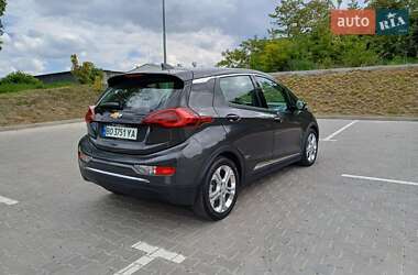 Хэтчбек Chevrolet Bolt EV 2017 в 