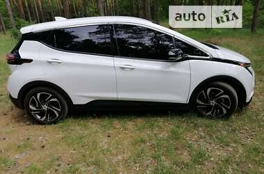 Хэтчбек Chevrolet Bolt EV 2022 в Киеве