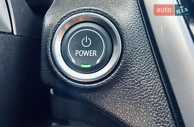 Хэтчбек Chevrolet Bolt EV 2022 в 