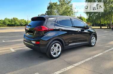 Хэтчбек Chevrolet Bolt EV 2021 в 