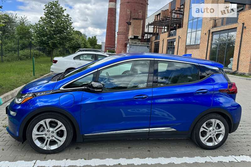 Хэтчбек Chevrolet Bolt EV 2021 в Черновцах
