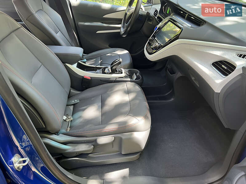 Хэтчбек Chevrolet Bolt EV 2020 в Броварах