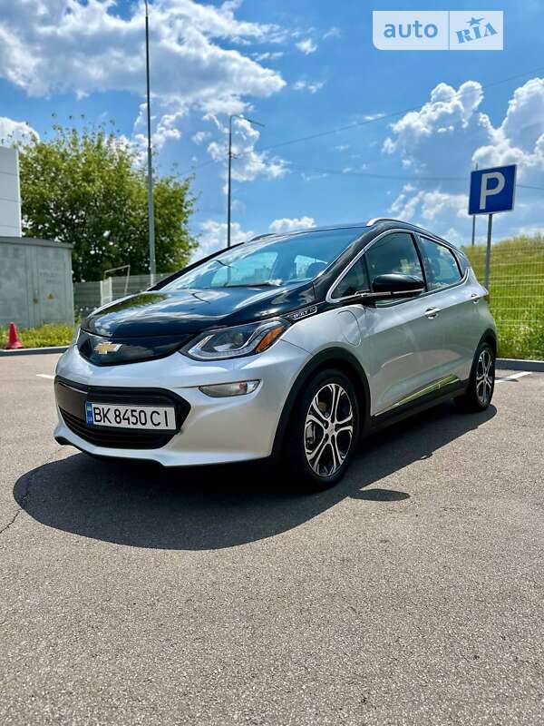 Хэтчбек Chevrolet Bolt EV 2017 в Киеве