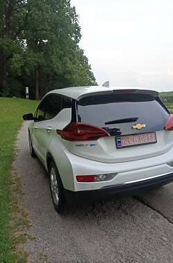 Хэтчбек Chevrolet Bolt EV 2019 в 