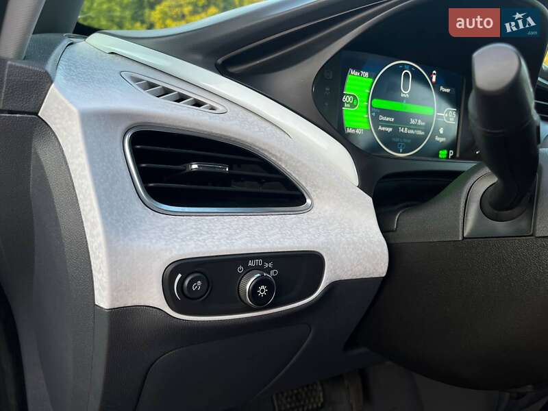 Хэтчбек Chevrolet Bolt EV 2020 в Днепре фото 21 Хэтчбек Chevrolet Bolt EV 2020 в Днепре