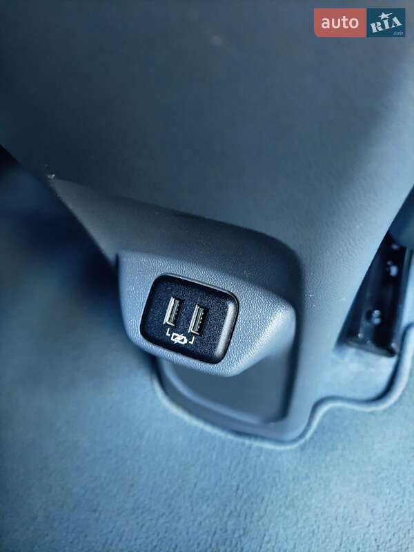 Хэтчбек Chevrolet Bolt EV 2017 в Ивано-Франковске фото 27 Хэтчбек Chevrolet Bolt EV 2017 в Ивано-Франковске