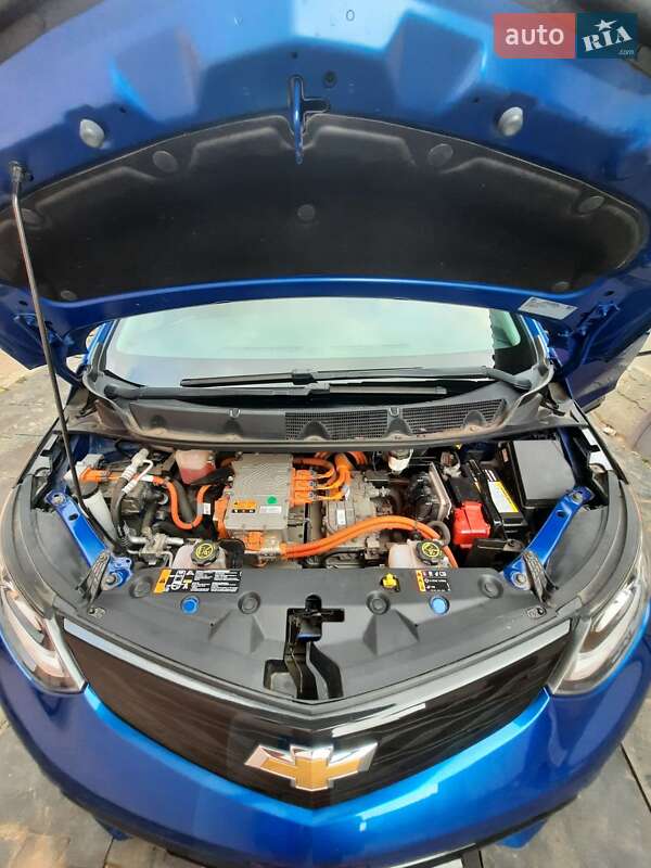 Хэтчбек Chevrolet Bolt EV 2017 в Ивано-Франковске фото 40 Хэтчбек Chevrolet Bolt EV 2017 в Ивано-Франковске