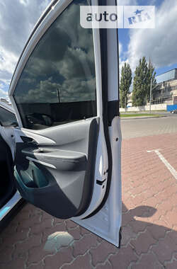Хэтчбек Chevrolet Bolt EV 2016 в Хмельницком