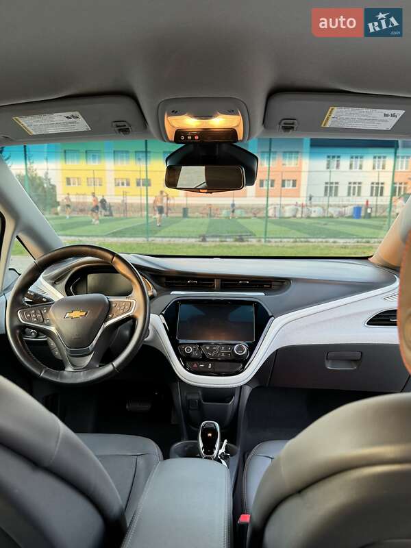 Хэтчбек Chevrolet Bolt EV 2018 в Самборе