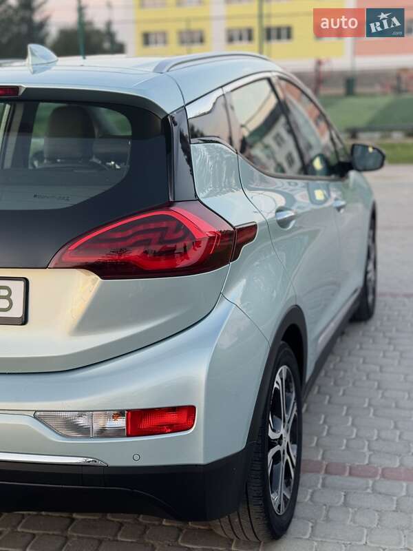 Хэтчбек Chevrolet Bolt EV 2018 в Самборе