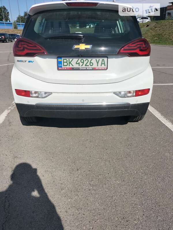 Хэтчбек Chevrolet Bolt EV 2020 в Виннице